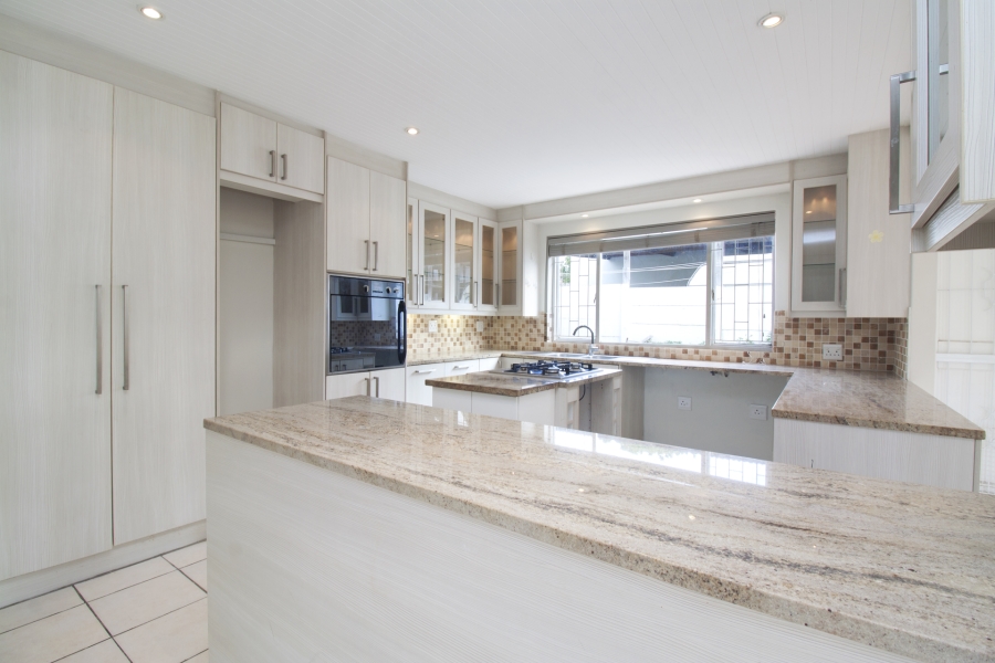 4 Bedroom Property for Sale in Capri Western Cape